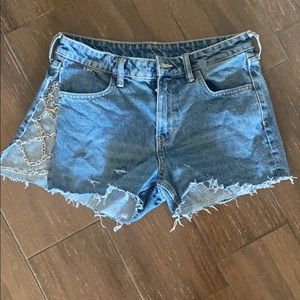 Chain shorts